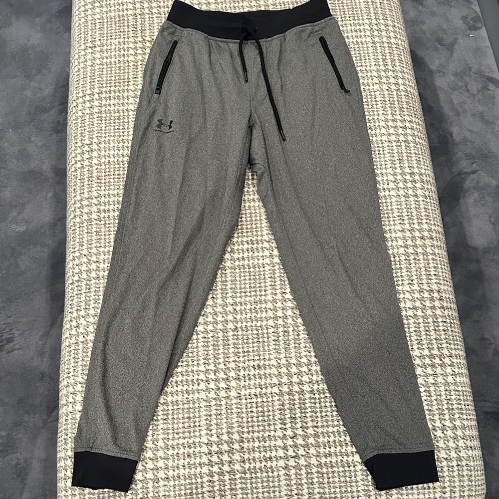 Under Armour Men's Black and Gray Joggers